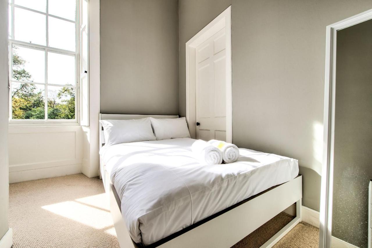 Joivy Bright & Spacious Apt In Stockbridge เอดินบะระ ภายนอก รูปภาพ